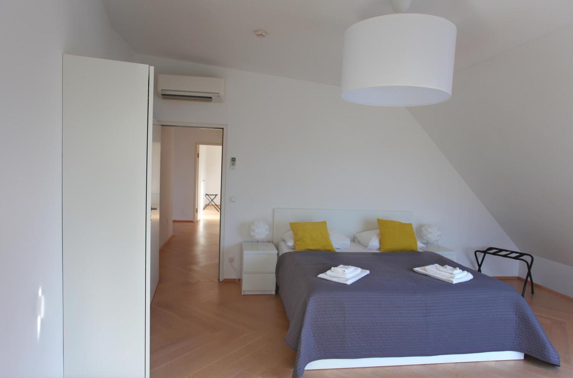 Gasser - Karlskirche Apartment